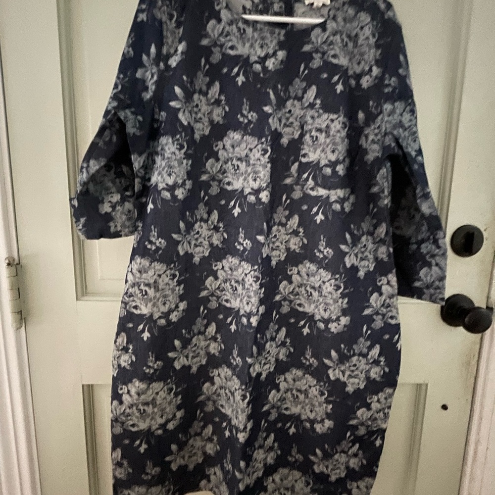 GAP Dark Blue denim Floral 3/5 Long Sleeve Dress
